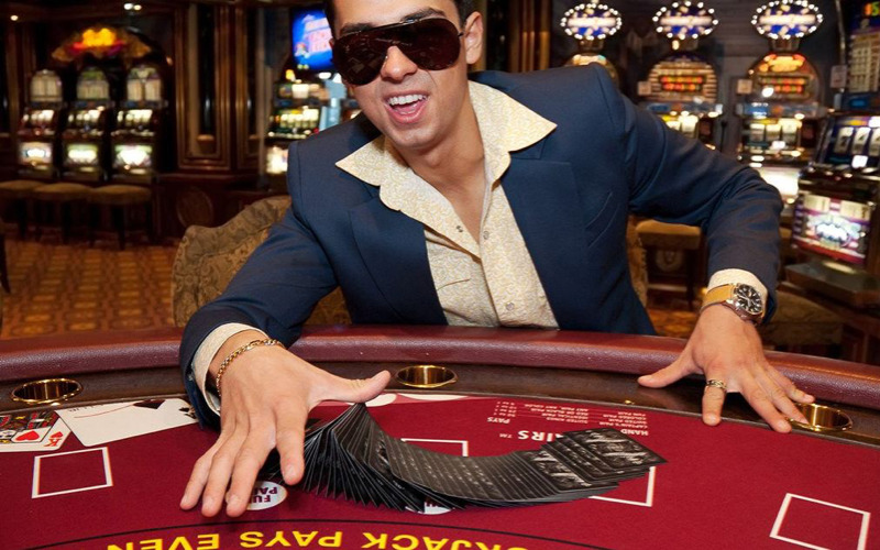 Stwórz własna strategie w Blackjacku w kasynie online